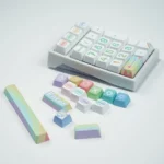 rainbow-themed-mda-keycap-set-front3