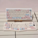 snuggly-penguin-themed-keycap-set-cover