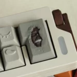 attack-on-titan-titan-keycaps-backspace