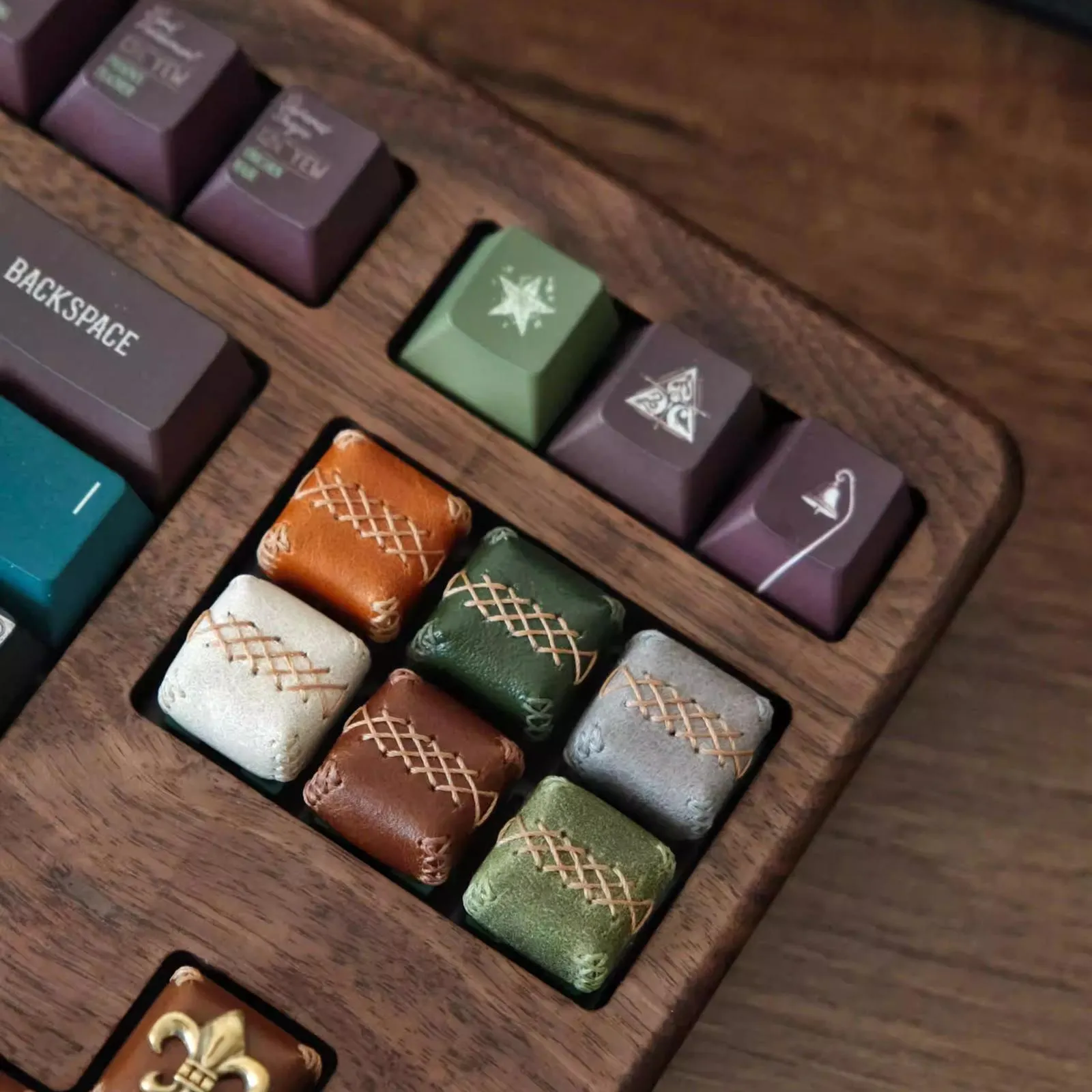 genuine-leather-small-square-keycaps-side