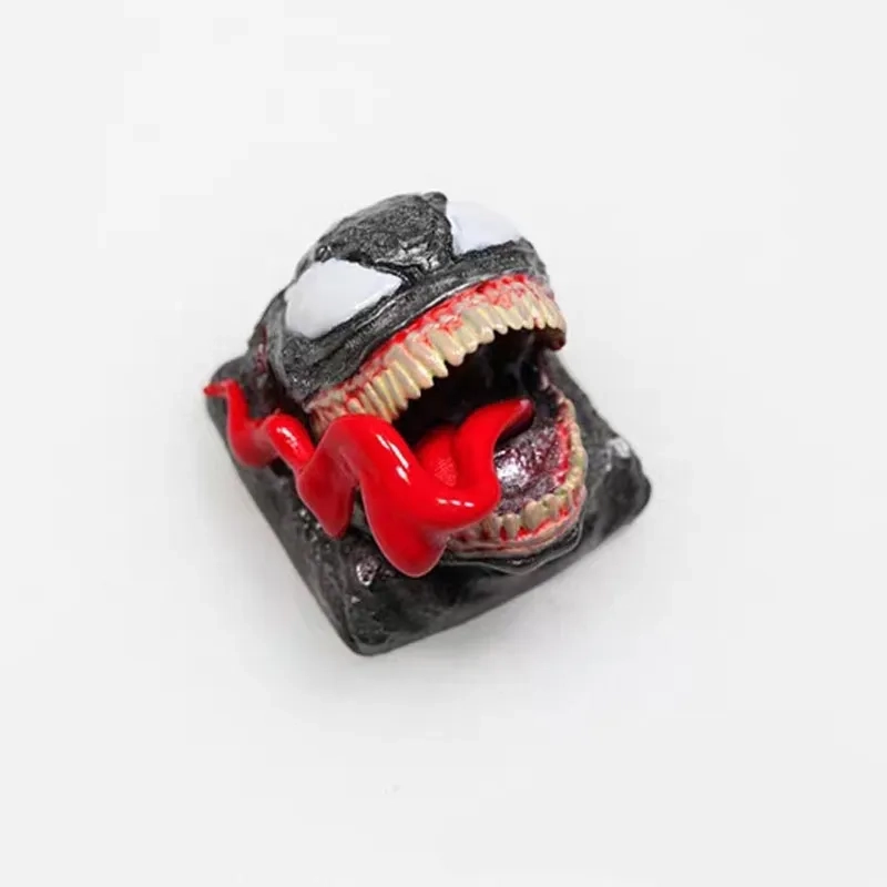 marvel-venom-2-0-keycap-side