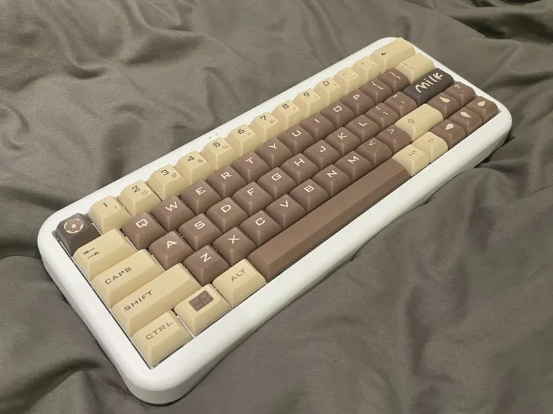 meteorite-latte-kca-keycap-set-cover