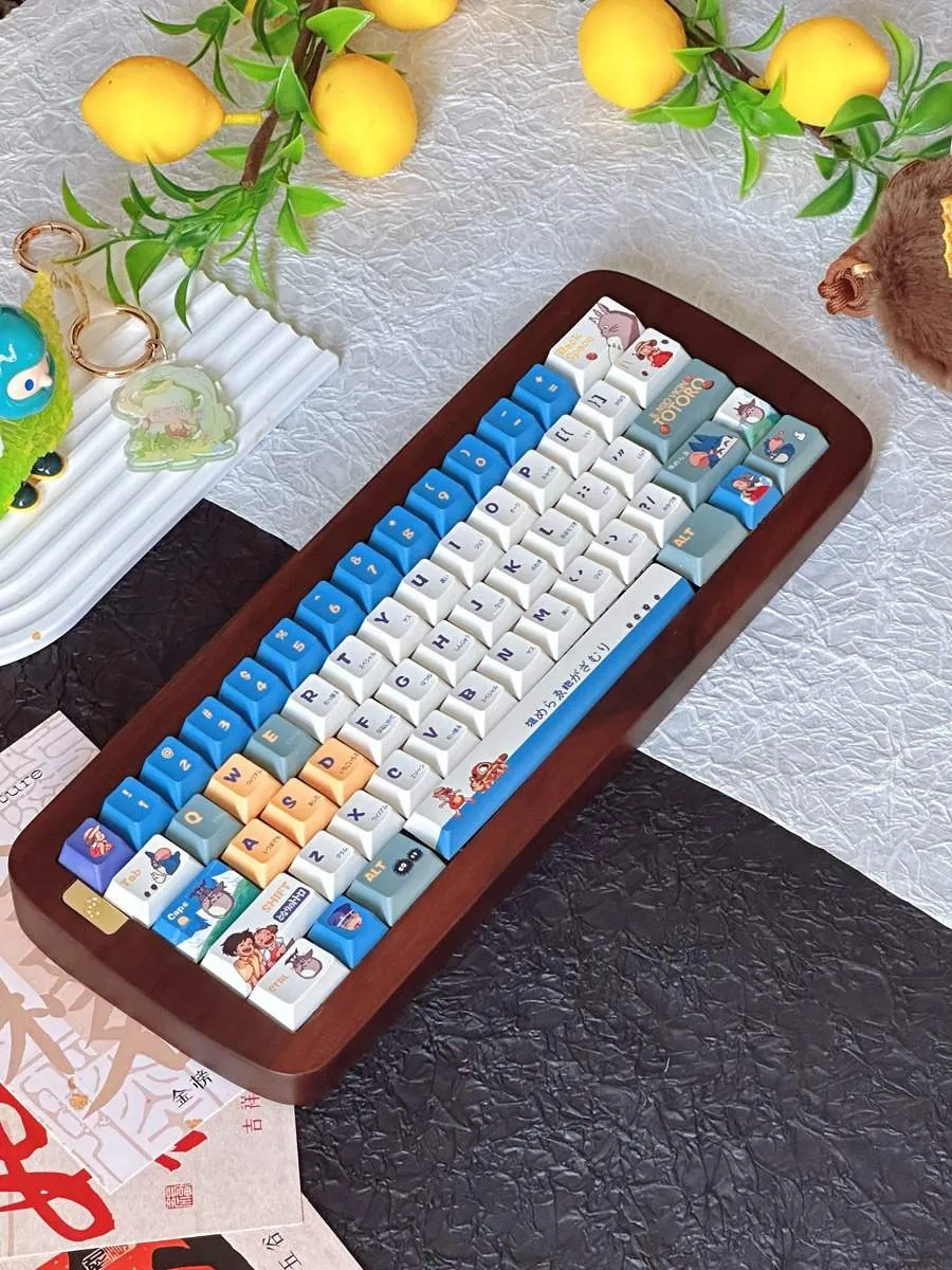 my-neighbor-totoro-themed-oem-keycapset-cover