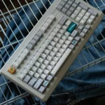 retro-peacock-oem-keycap-set-side2