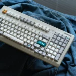 retro-peacock-oem-keycap-set-side3