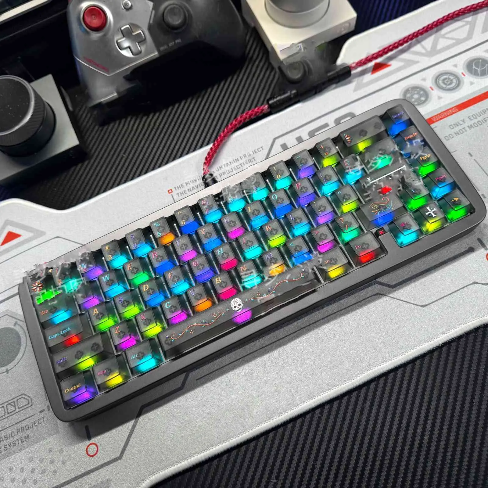 underworld-mist-transparent-keycap-set-cover