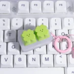 adorable-clover-keycap-front2