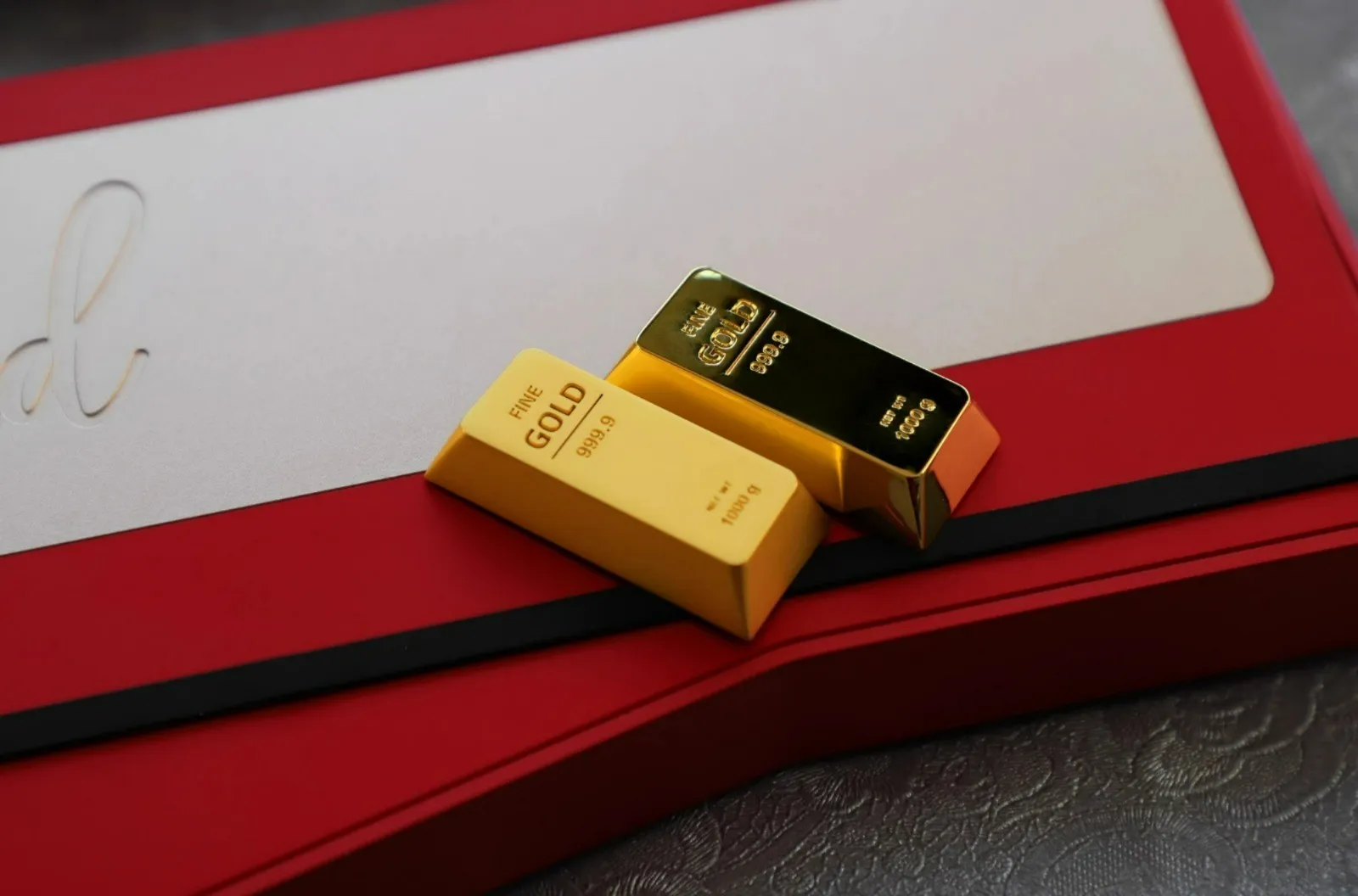 gold-bar-enter-key-keycaps-cover