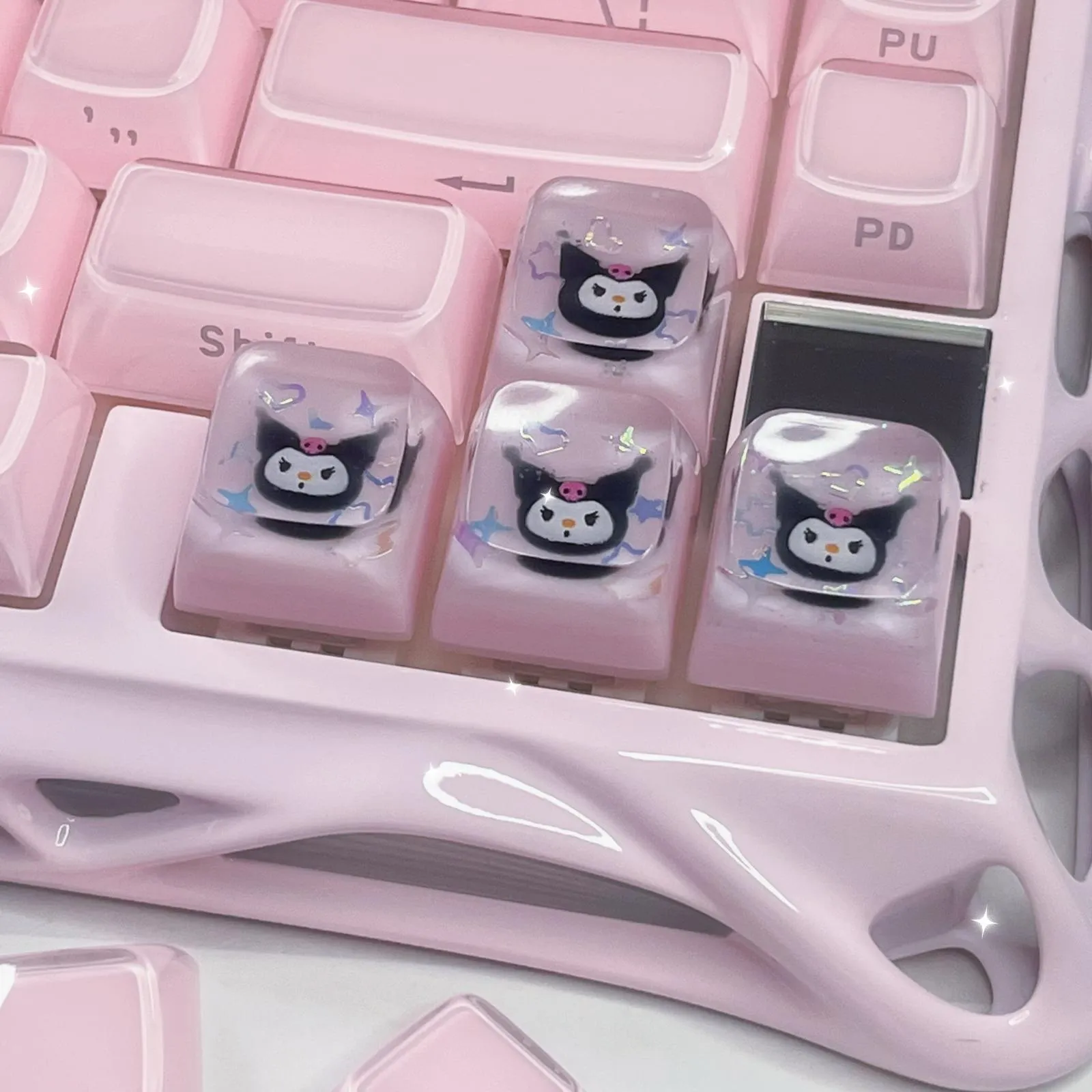 hello-kitty-kuromi-transparent-keycaps-front
