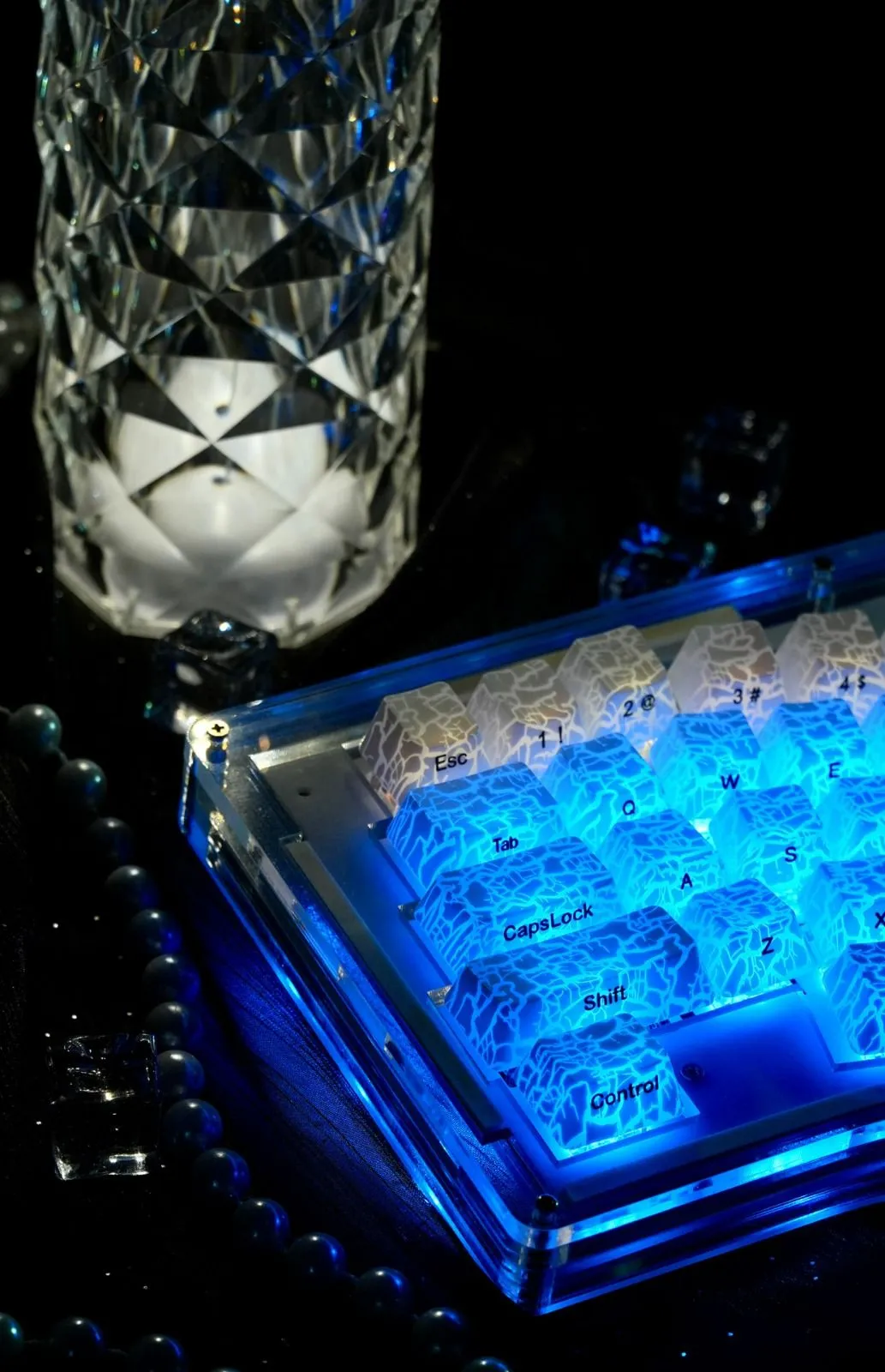 ice-crack-2-0-keycap-set-side