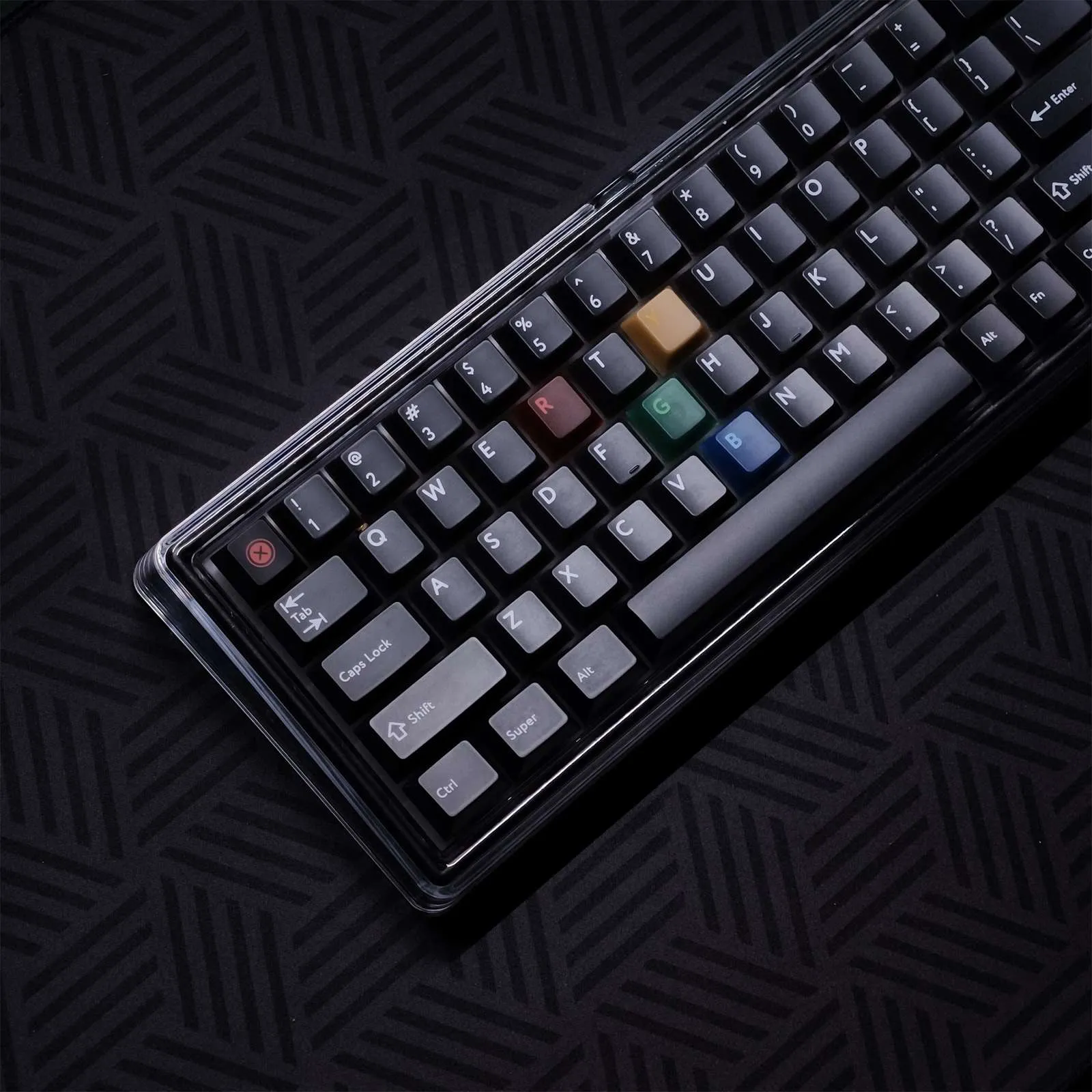 jade-black-light-oem-keycap-set-side