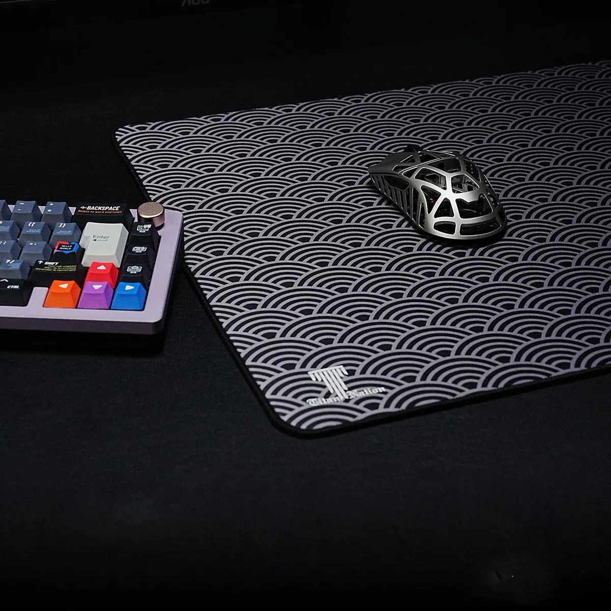 japanese-style-desk-mats-side