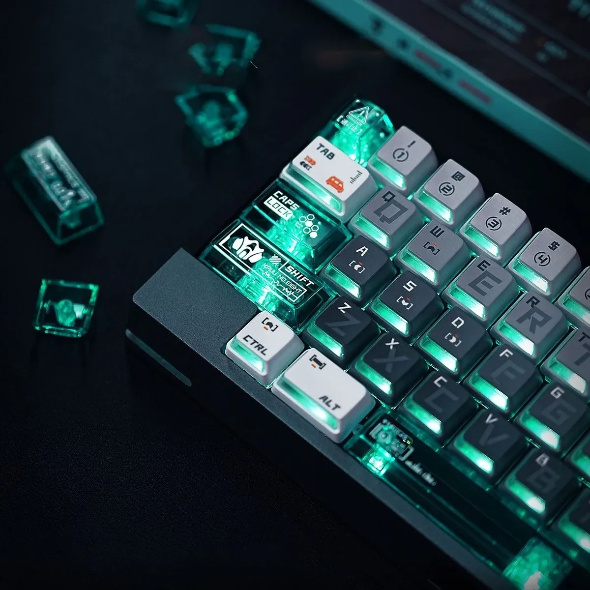 kaiju-no8-monster8-themed-keycap-set-side