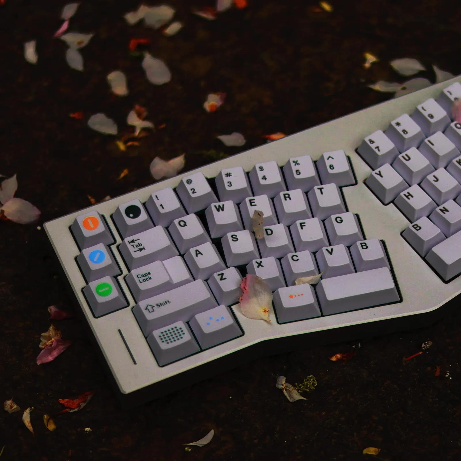 lofi-themed-oem-keycap-set-side2