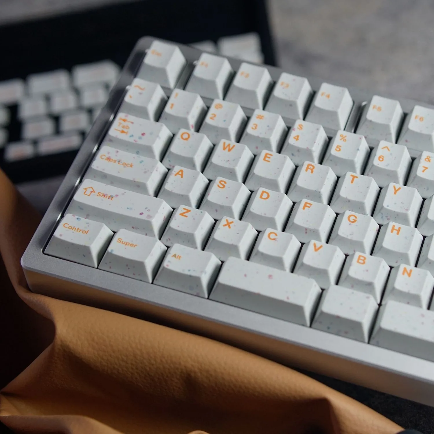 terrazzo-themed-oem-minimal-keycap-set-side3