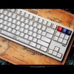 the-silmarillion-white-keycap-set-front