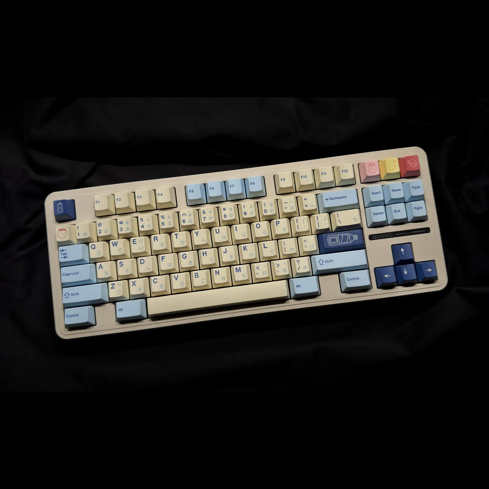 yogurt-themed-oem-keycap-set-upfront