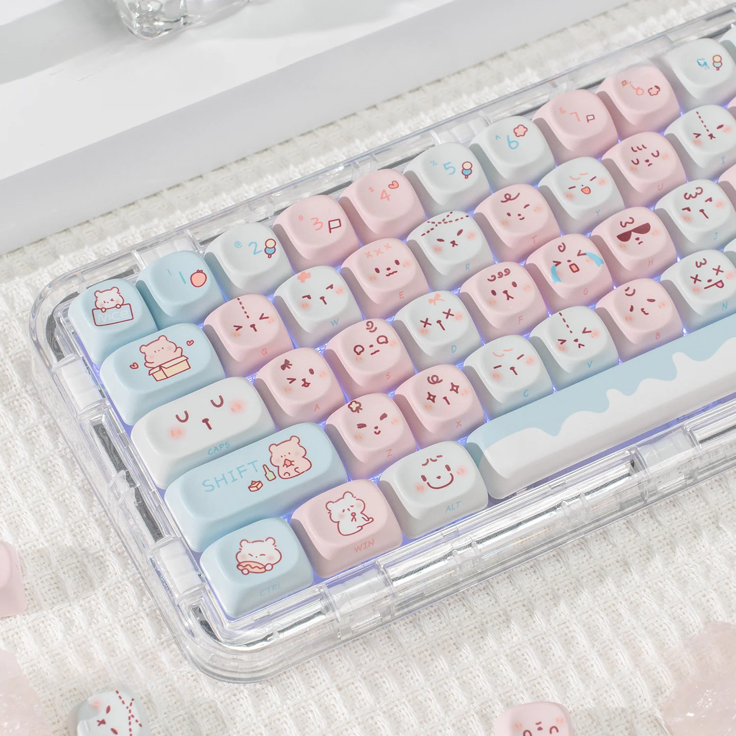 blue-pink-bear-keycap-set-2