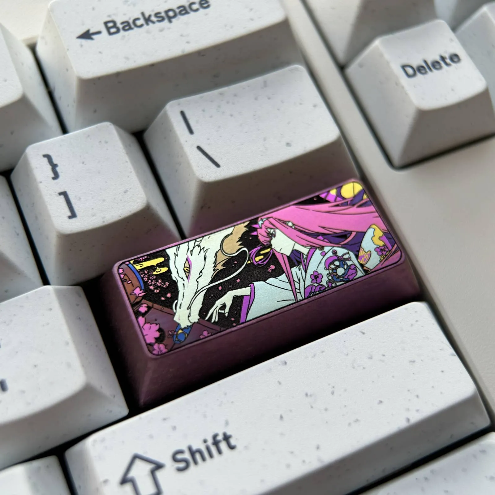 darlinginthefranxx-zero-two-enter-key-keycaps-side
