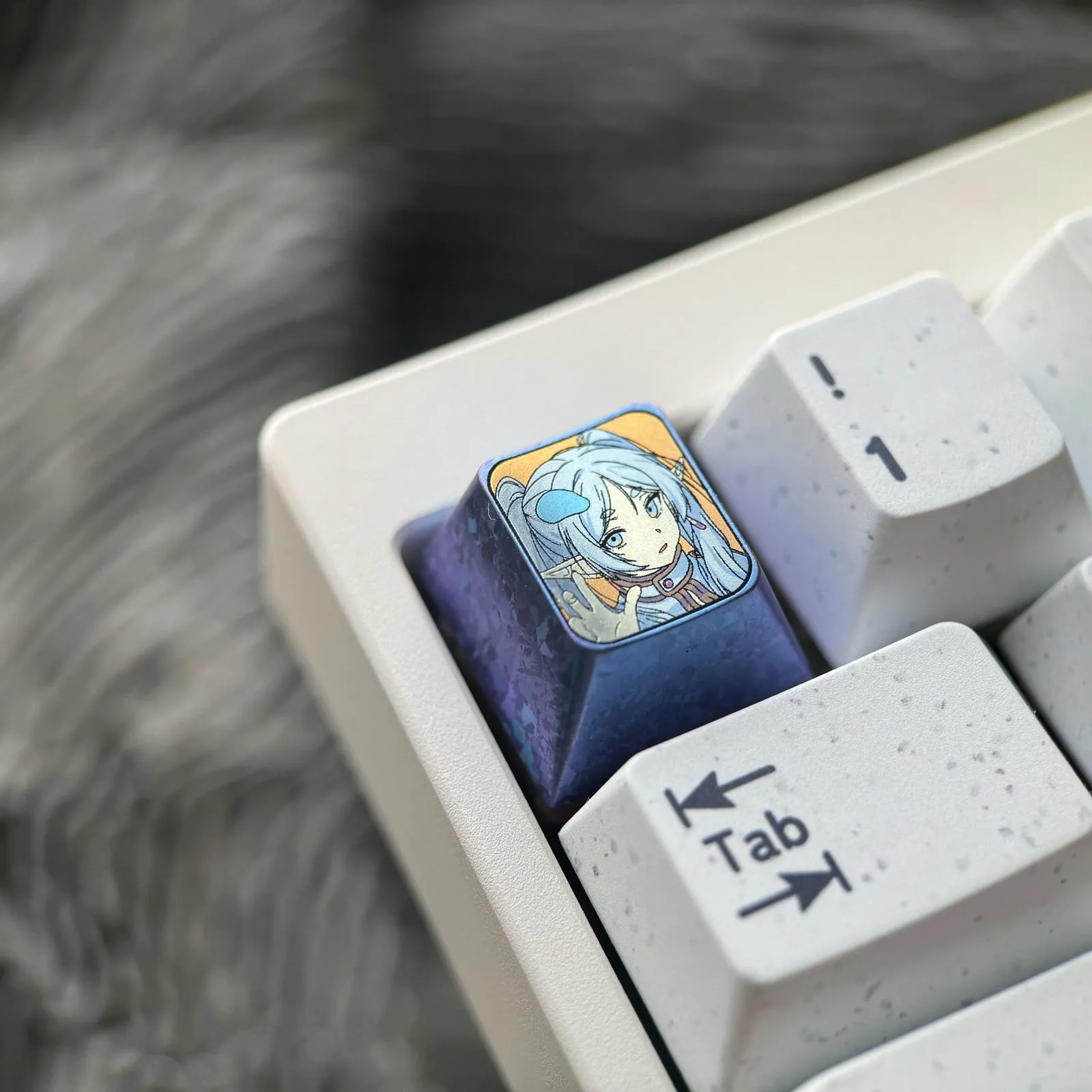frieren-beyond-journeys-end-flowerseries-keycaps-side
