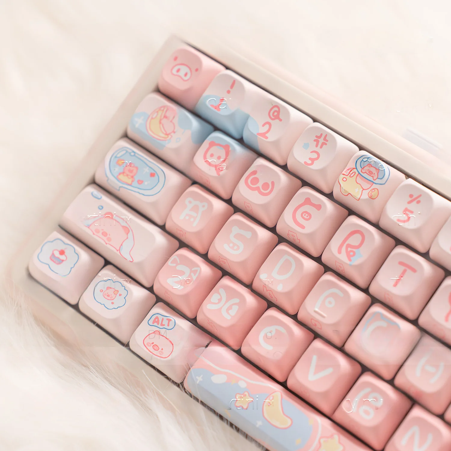goodnight-little-pig-moc-keycap-set-2
