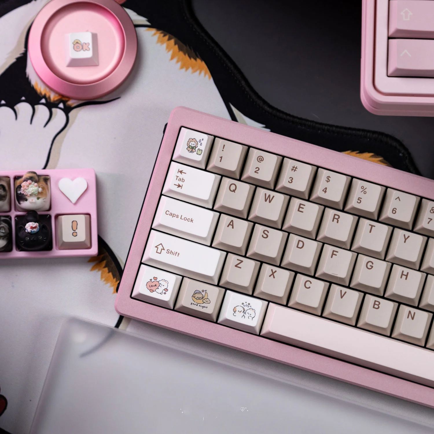 retro-fairy-tale-oem-keycap-set-2