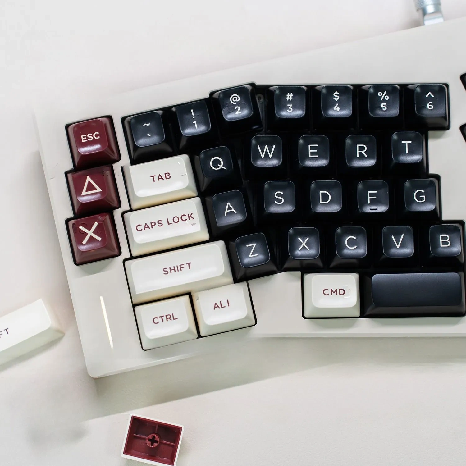 rome-asa-keycap-set-side