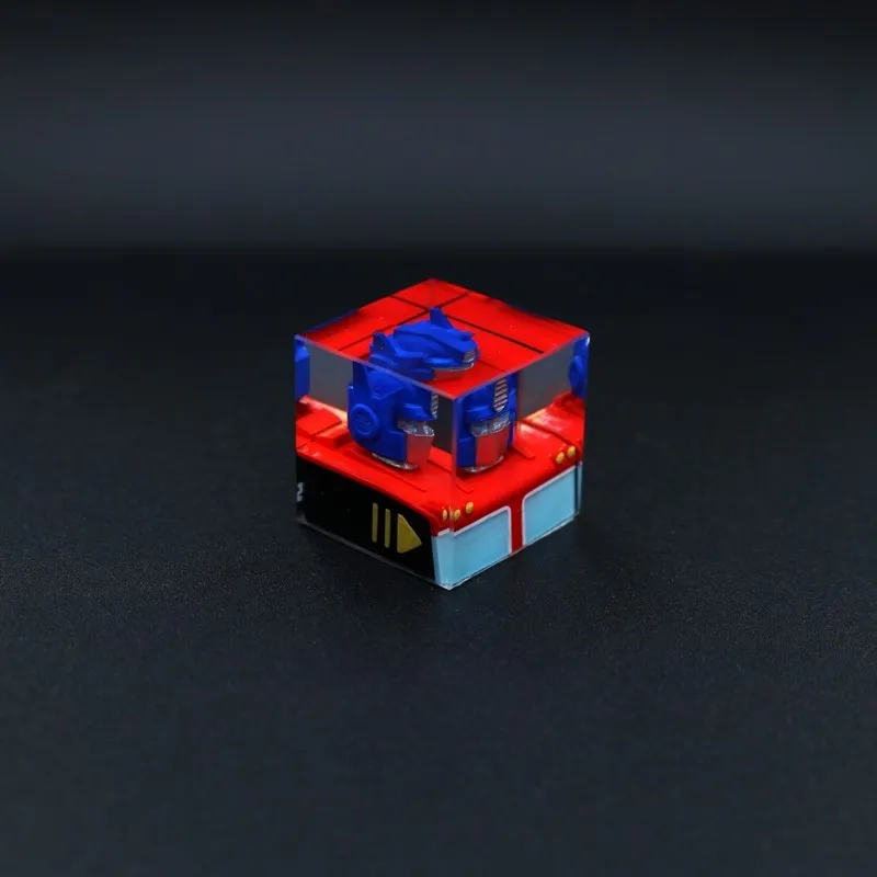 transformers-optimus-prime-transparent-keycap-side
