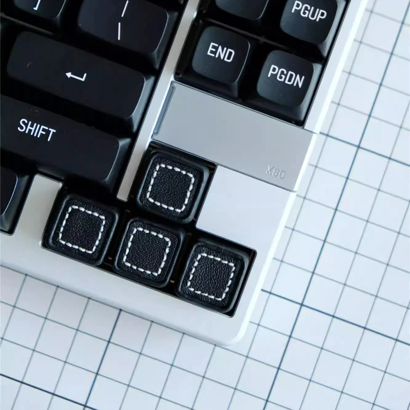 vintage-leather-series-keycaps-2