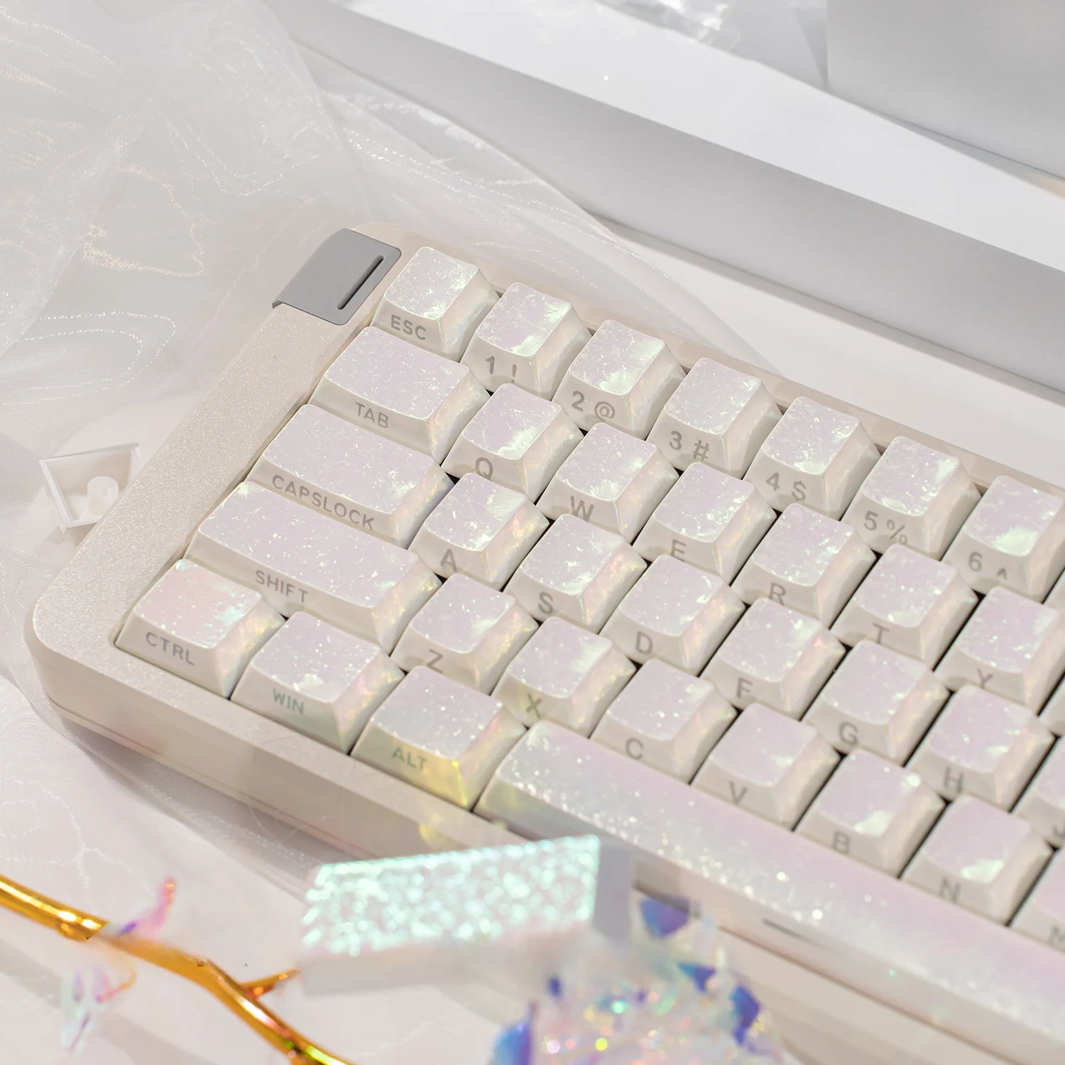 white-frost-crystal-oem-keycap-set-2