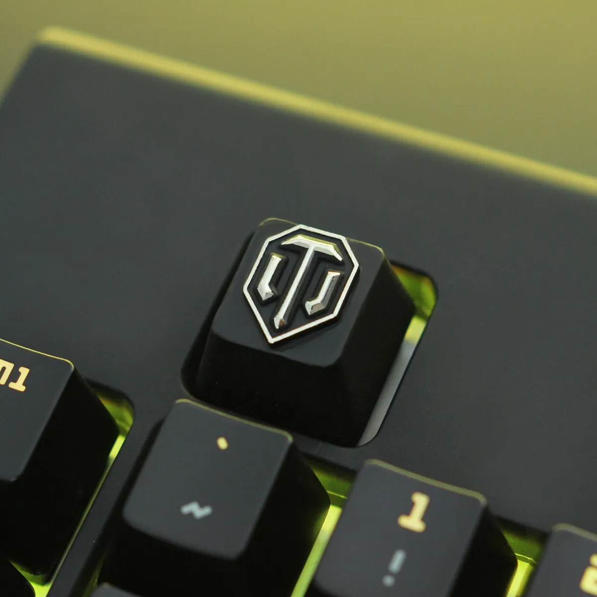 world-of-tanks-stylish-logo-keycap-cover