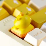 adorable-capybara-lulu-keycap-back