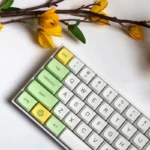 banana-themed-xda-keycap-set-side
