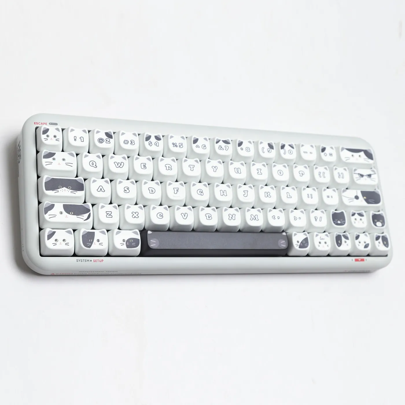 black-white-cat-mao-keycap-set-front