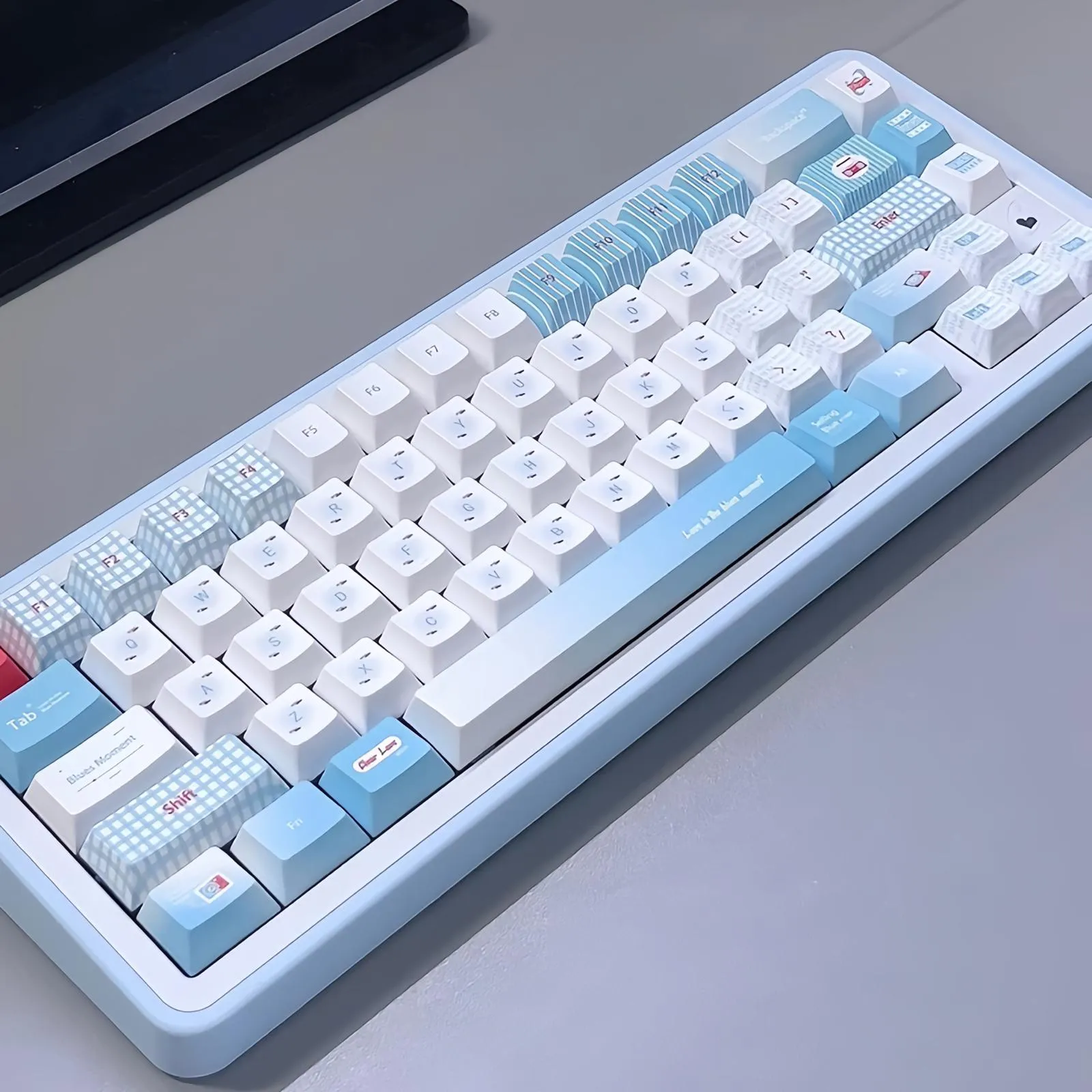 blues-moment-oem-keycap-set-cover