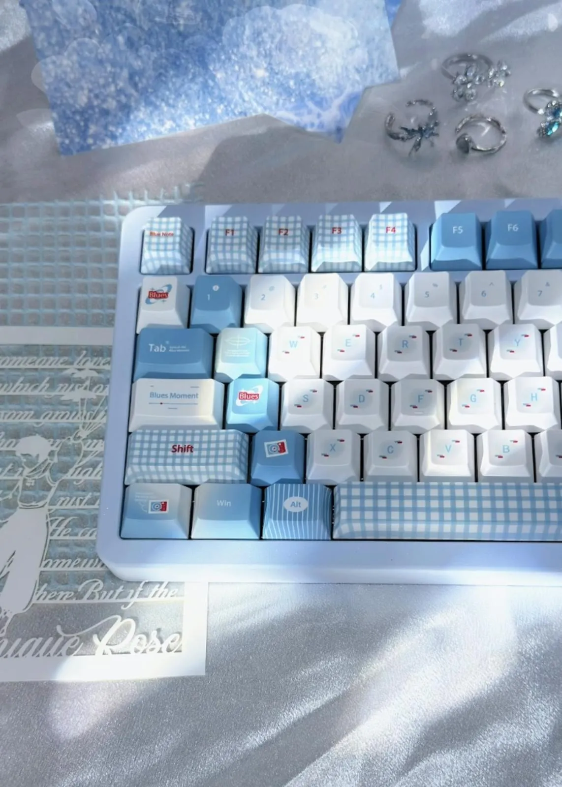 blues-moment-oem-keycap-set-front3