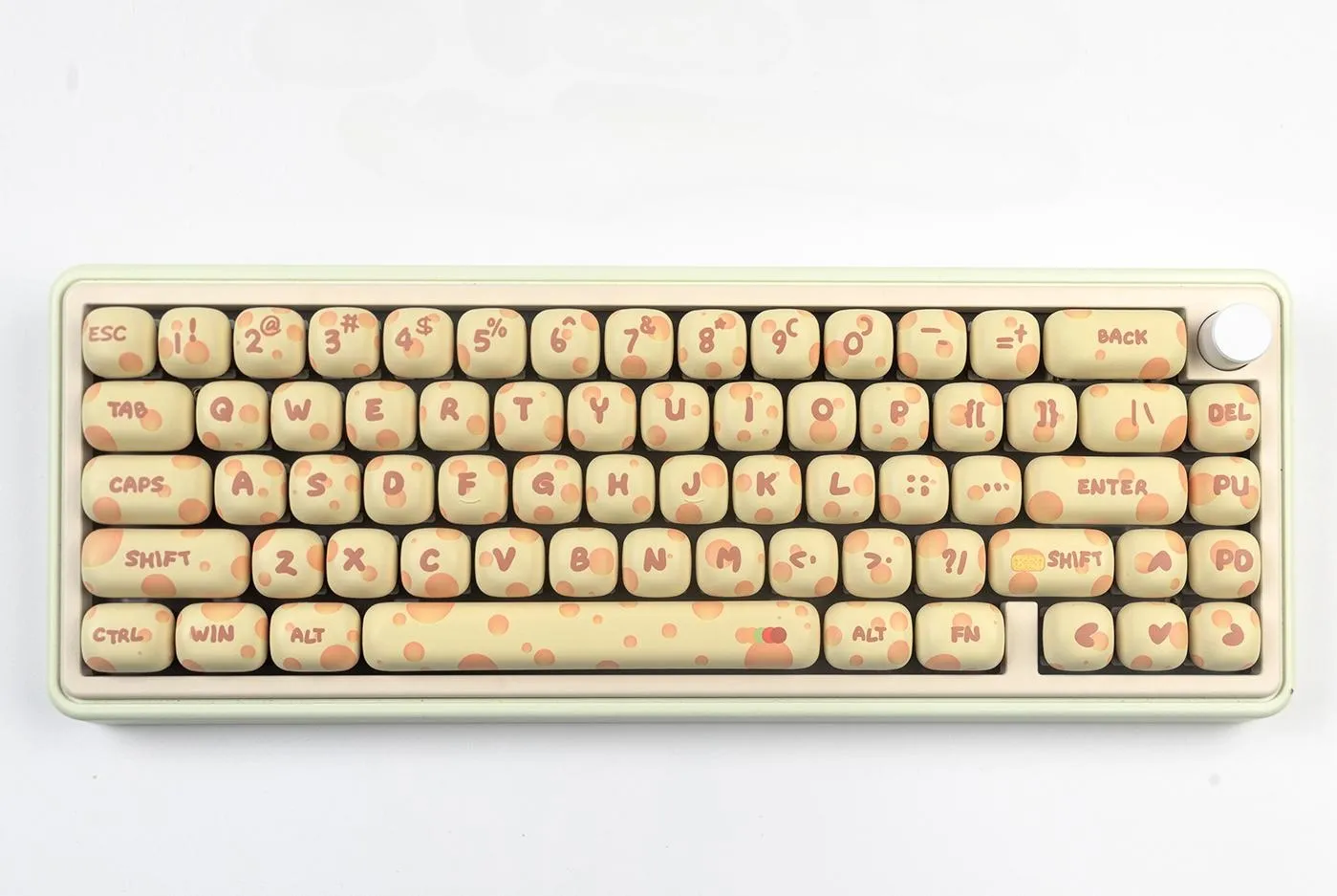 cheese-themed-mog-keycap-set-cover