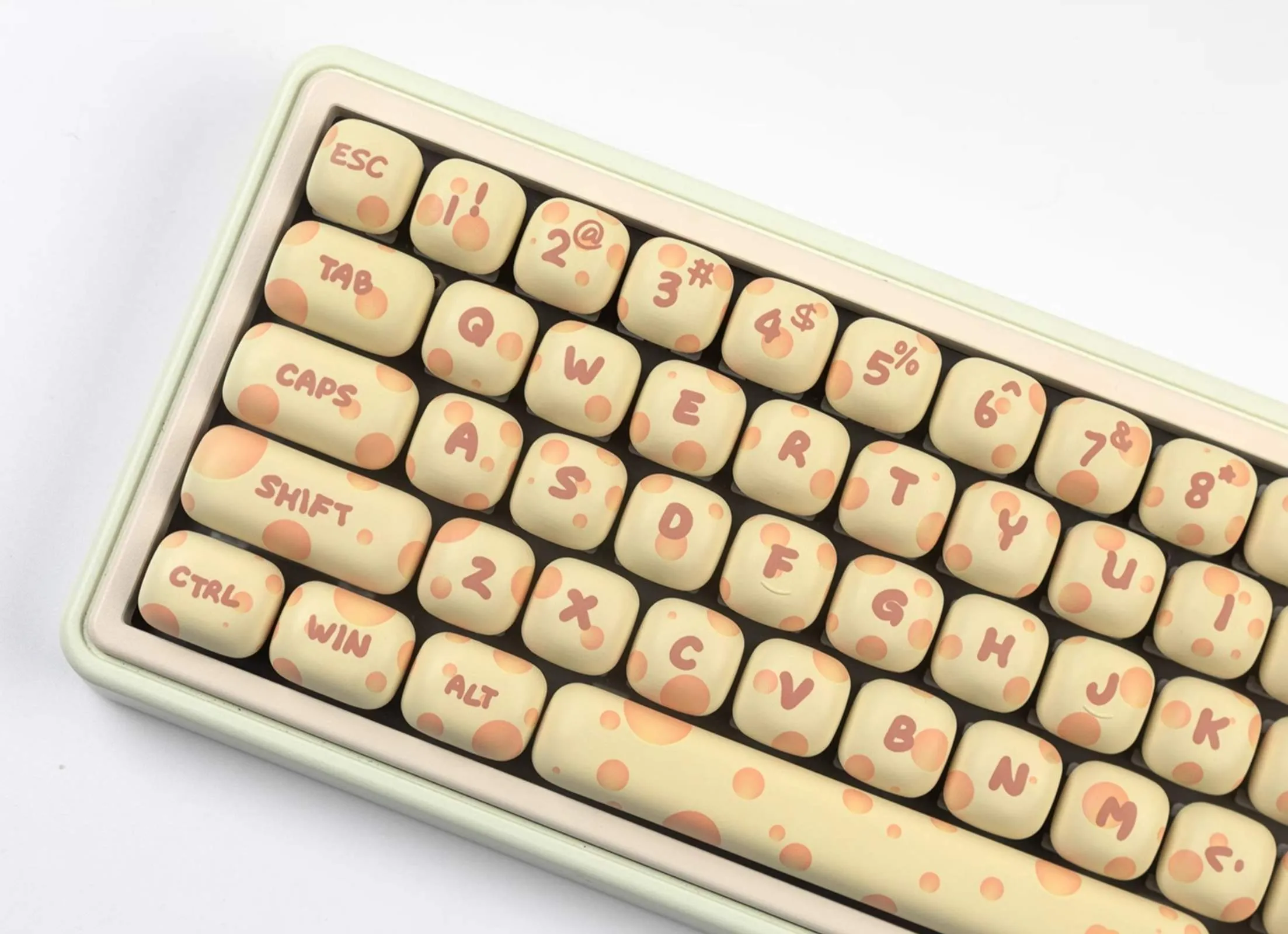 cheese-themed-mog-keycap-set-side