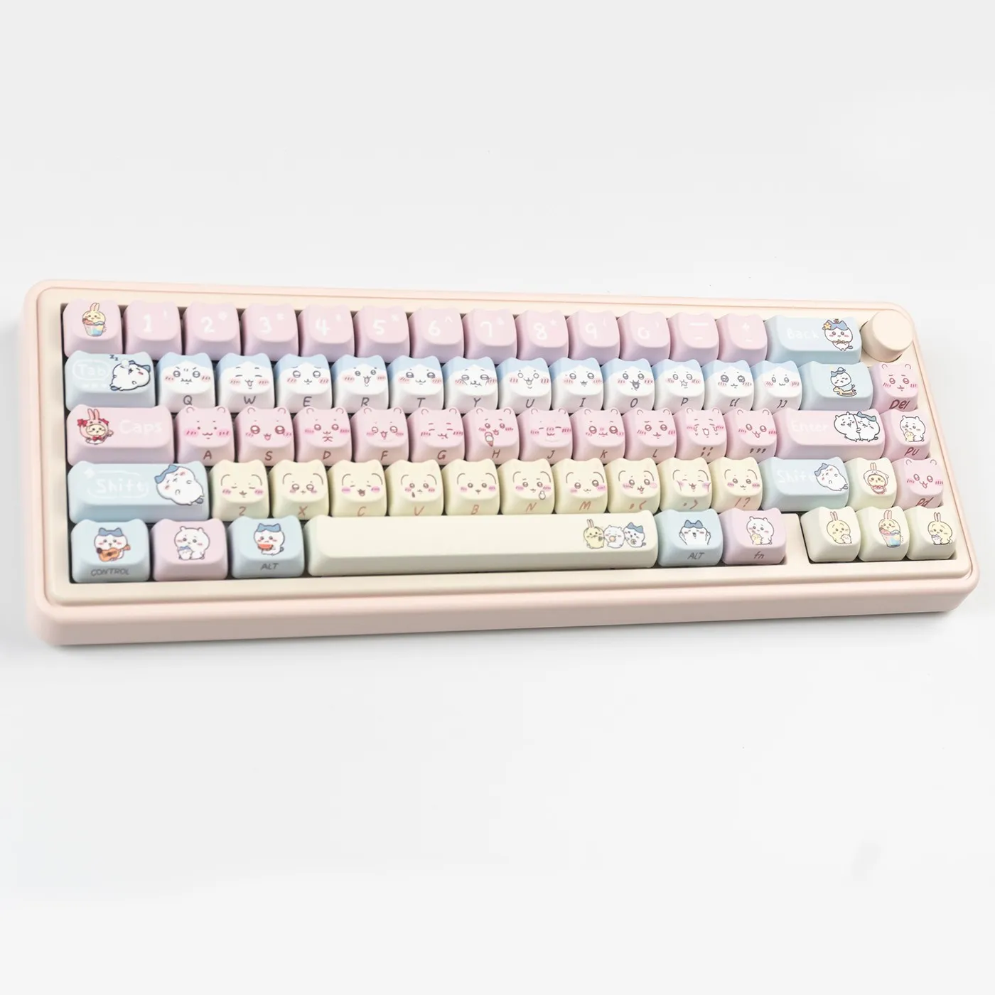 chiikawa-characters-mao-keycap-set-front