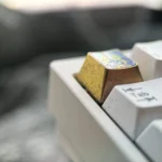 fate-stay-night-stylish-saber-keycap-side3