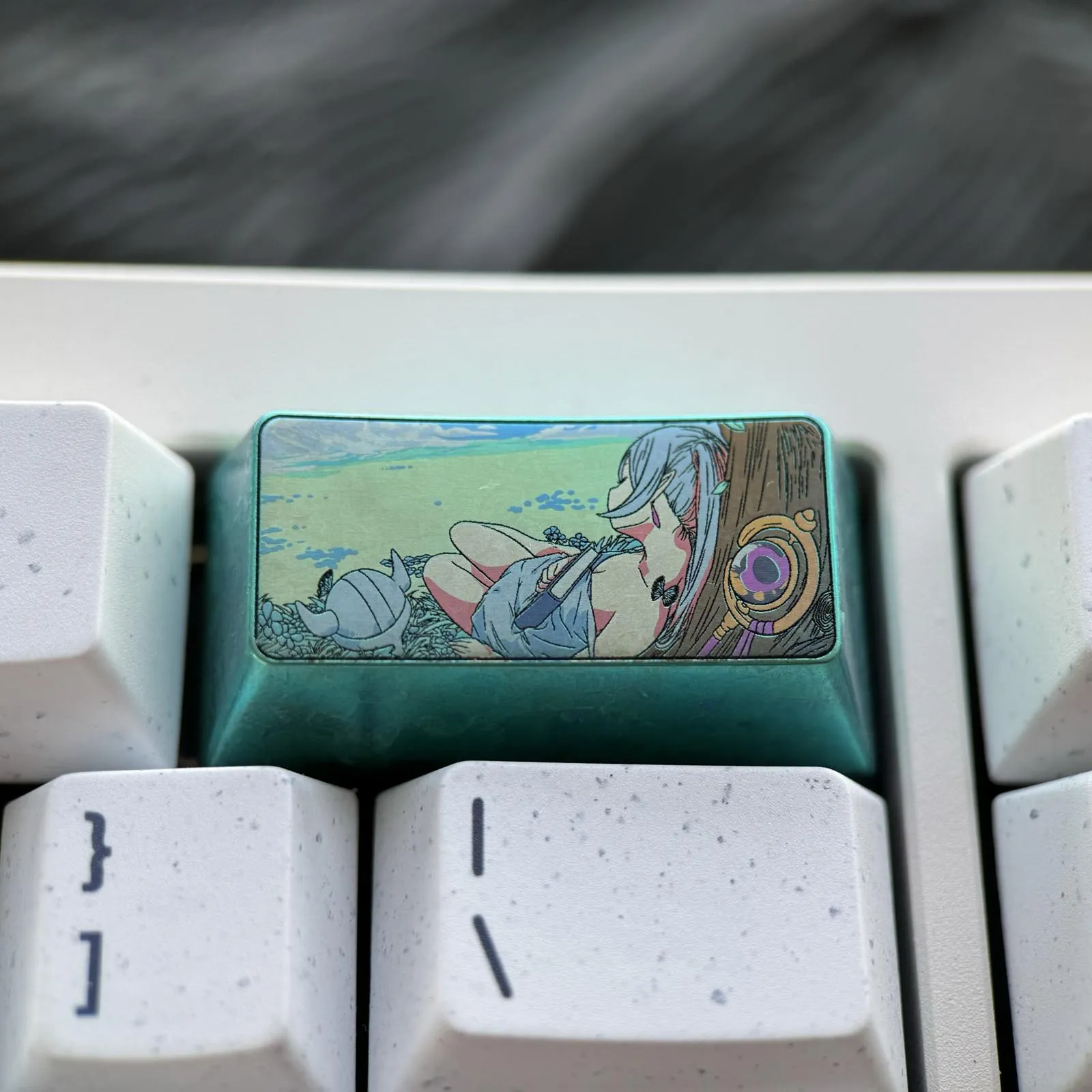 frierenbeyond-journeys-end-frieren-backspacekey-keycaps-front
