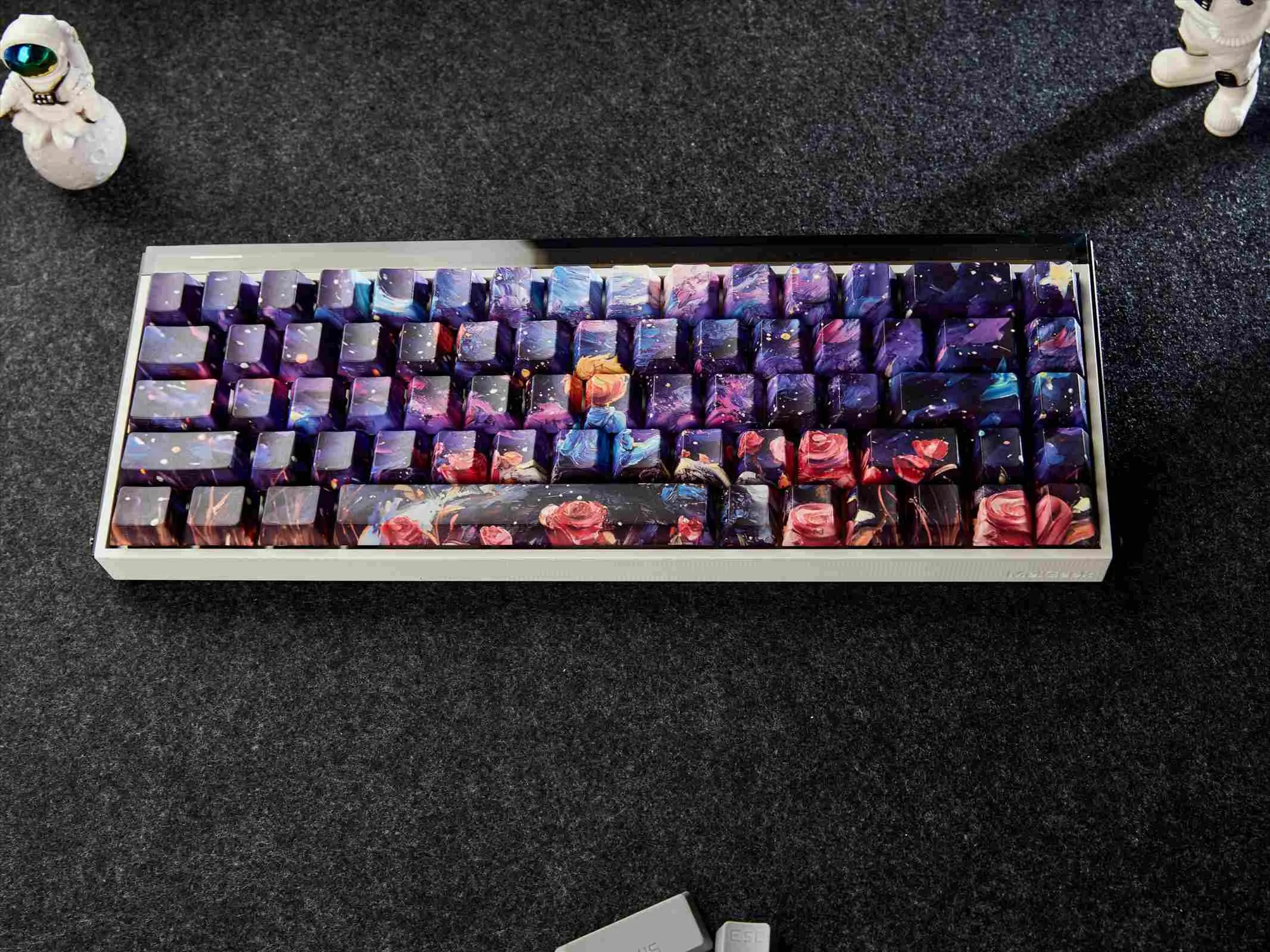 little-prince-starry-sky-oem-keycapset-cover