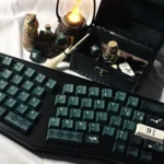 snake-themed-oem-keycap-set-front