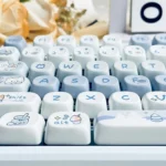 snow-bear-soa-keycap-set-front