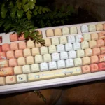 autumn-maple-walkers-series-keycap-set-upfront3