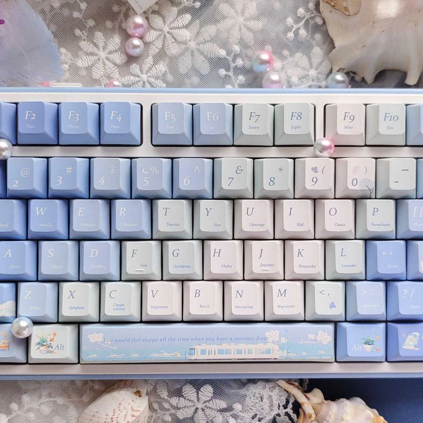chasing-summer-breezes-series-keycap-set-upfront