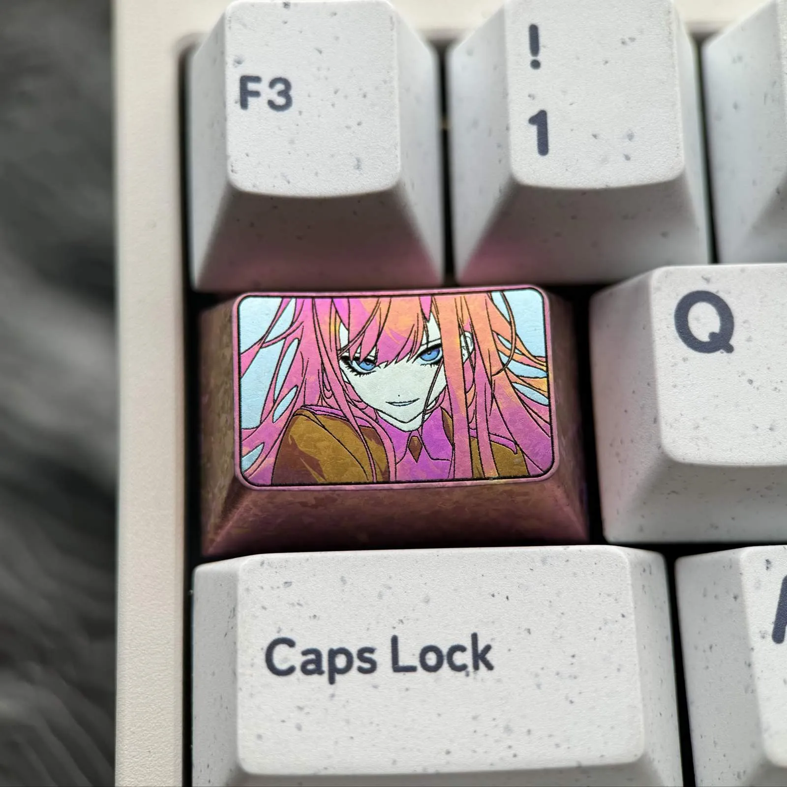 darlingin-thefranxx-zero-two-tabkey-keycap-cover