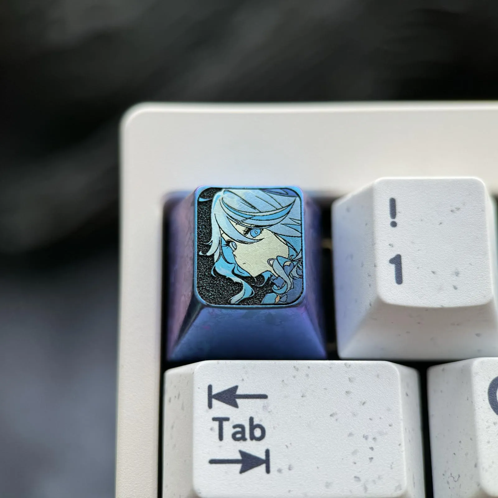 genshin-impact-furina-ice-crystal-keycap-cover