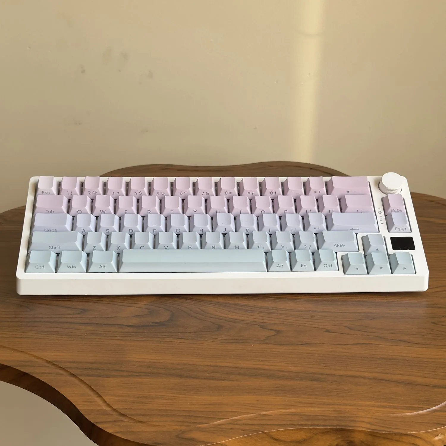 gradient-peach-mint-oem-keycap-set-front