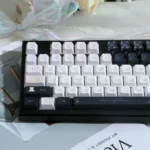 little-bear-floral-cherry-keycap-set-front